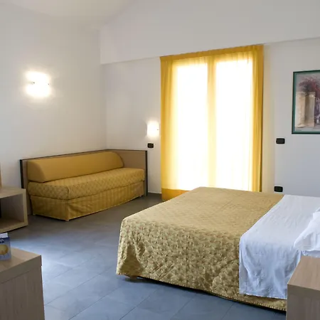 Voi Baia Di Tindari Furnari