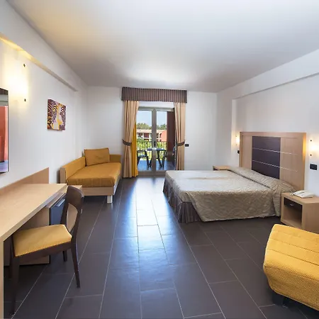 Voi Baia Di Tindari Furnari