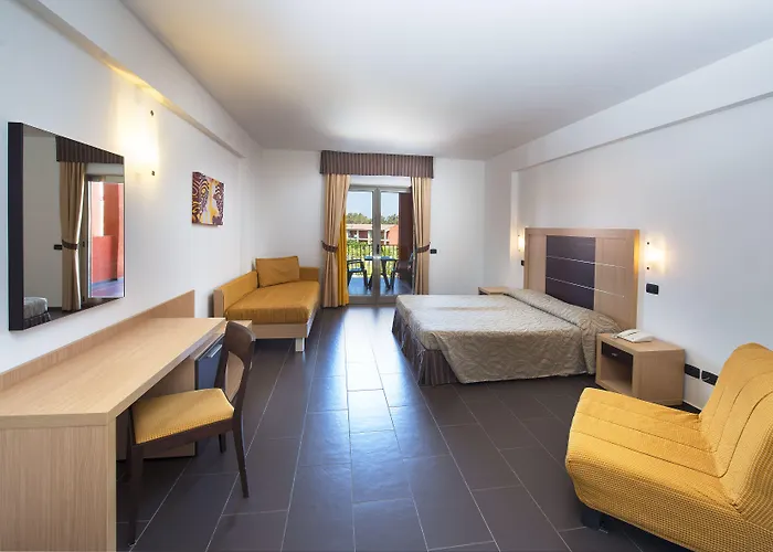 Voi Baia Di Tindari Фурнари